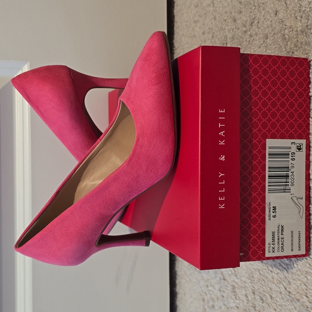 NWT Womens Kelly & Katie Emmie Pump